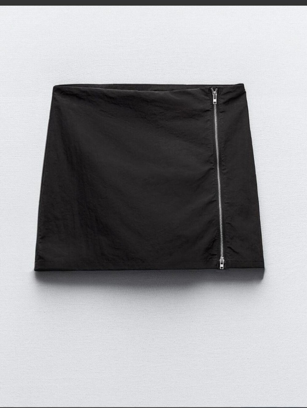 ZARA Black Mini Skirt with Silver Zip - Picture 3 of 5